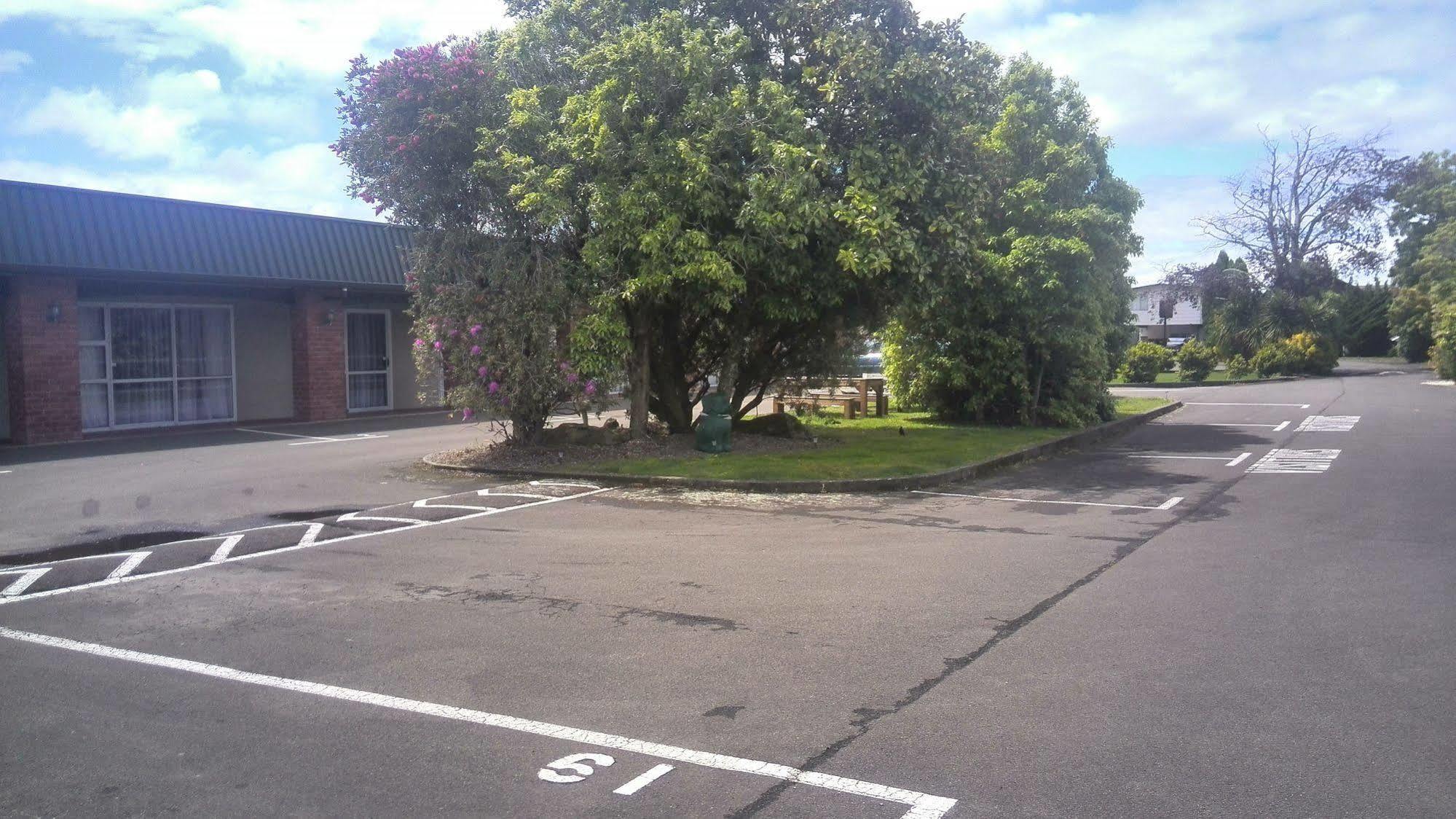 Palmerston North Motel Exterior photo